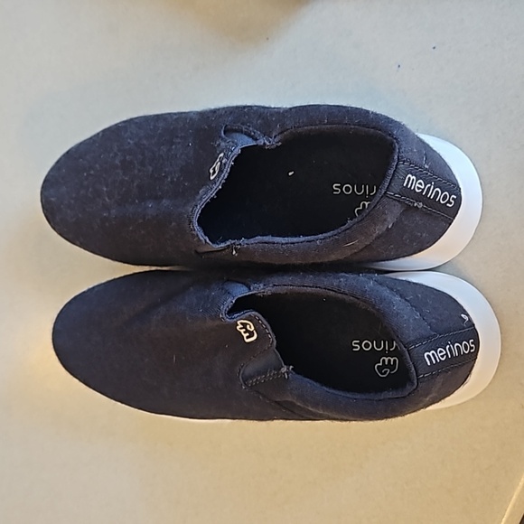 Merinos blue and white slip ons - Picture 8 of 10